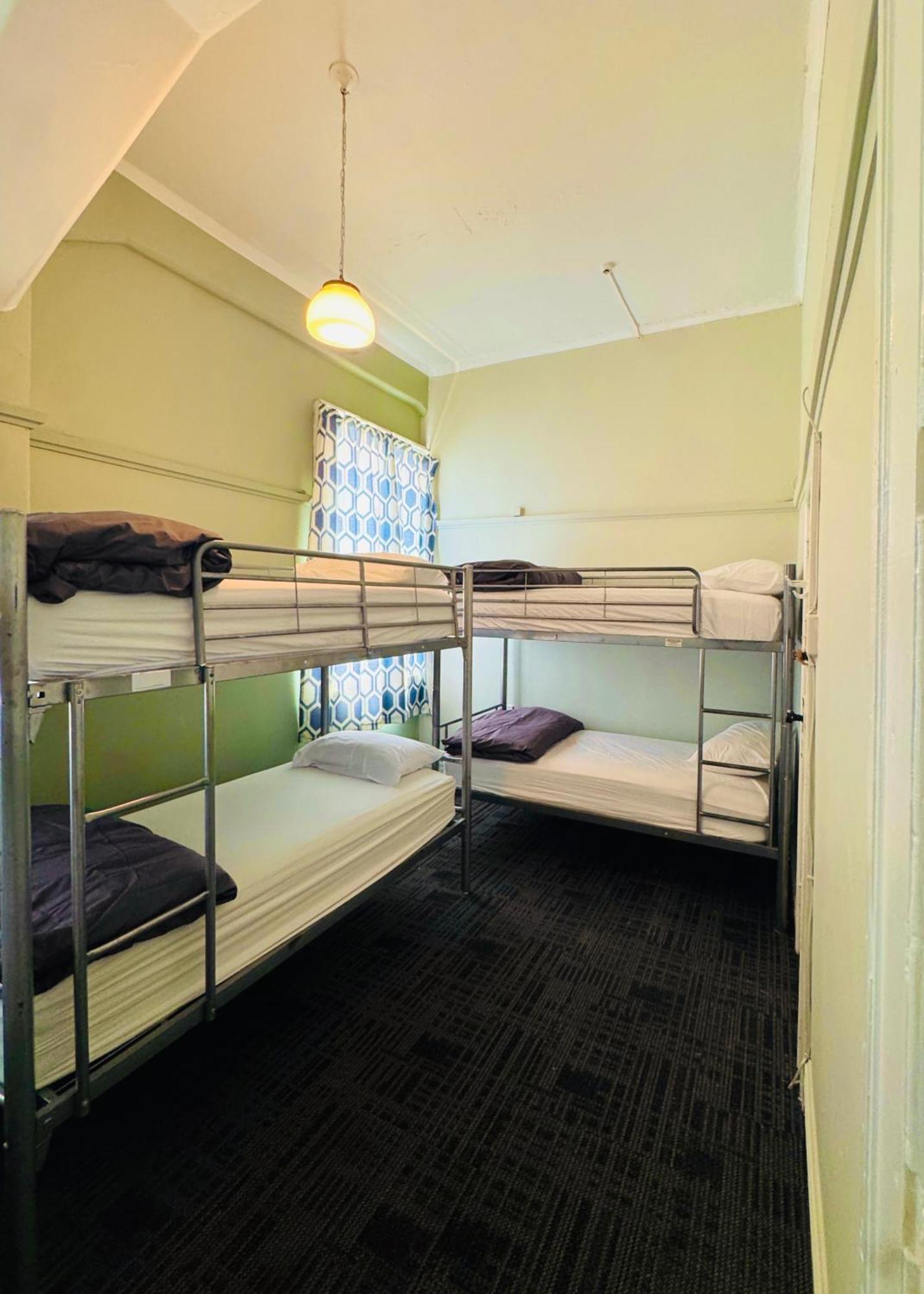 Crashpalace Backpackers Napier Exteriér fotografie